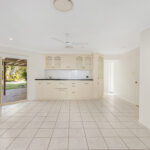 7 Brampton Court, KAWUNGAN, QLD 4655 AUS