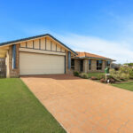 19 Gunsynd Way, POINT VERNON, QLD 4655 AUS