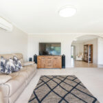 122A Esplanade, POINT VERNON, QLD 4655 AUS