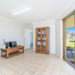 122A Esplanade, POINT VERNON, QLD 4655 AUS