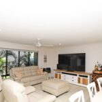 10/2 Barnstaple Street, TORQUAY, QLD 4655 AUS