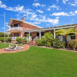 618 Esplanade, URANGAN, QLD 4655 AUS