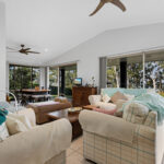 163 Esplanade, POINT VERNON, QLD 4655 AUS