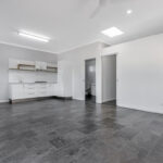 90 Esplanade, POINT VERNON, QLD 4655 AUS