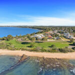 90 Esplanade, POINT VERNON, QLD 4655 AUS