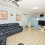 6/359 Esplanade, SCARNESS, QLD 4655 AUS