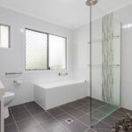 77 Helsham Street, POINT VERNON, QLD 4655 AUS