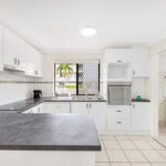 Unit 3/394 Esplanade, TORQUAY, QLD 4655 AUS