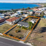 87 Esplanade, POINT VERNON, QLD 4655 AUS