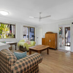 163 Esplanade, POINT VERNON, QLD 4655 AUS