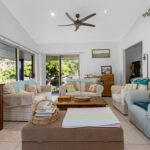 163 Esplanade, POINT VERNON, QLD 4655 AUS