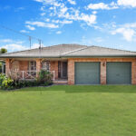 8 Pebble Court, TORQUAY, QLD 4655 AUS