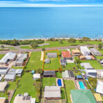 87 Esplanade, POINT VERNON, QLD 4655 AUS