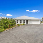 9 Kirra Court, ELI WATERS, QLD 4655 AUS