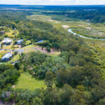 27 Edgewater Court, CRAIGNISH, QLD 4655 AUS