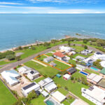 87 Esplanade, POINT VERNON, QLD 4655 AUS