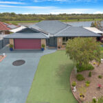 40 Bushlark Avenue, ELI WATERS, QLD 4655 AUS