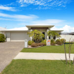 14 Leaward Boulevard, PIALBA, QLD 4655 AUS