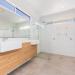 48-50 Ocean Street, TORQUAY, QLD 4655 AUS