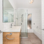 48-50 Ocean Street, TORQUAY, QLD 4655 AUS