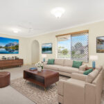 1 Kestrel Court, ELI WATERS, QLD 4655 AUS