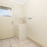 1 Kestrel Court, ELI WATERS, QLD 4655 AUS