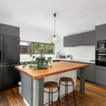 1 Cunningham Street, TORQUAY, QLD 4655 AUS