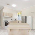 2/18 Scarborough Street, SCARNESS, QLD 4655 AUS