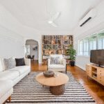 185 Esplanade, POINT VERNON, QLD 4655 AUS