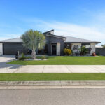15 Oceanblue Boulevard, PIALBA, QLD 4655 AUS