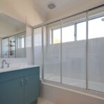 4/58 Stephenson Street, SCARNESS, QLD 4655 AUS