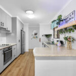 15 Vicki Parade, TORQUAY, QLD 4655 AUS