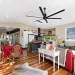 14 Mant Street, POINT VERNON, QLD 4655 AUS