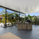 27 Vicki Parade, TORQUAY, QLD 4655 AUS