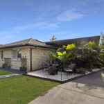 27 Vicki Parade, TORQUAY, QLD 4655 AUS