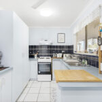 6 Crawford Drive, DUNDOWRAN, QLD 4655 AUS