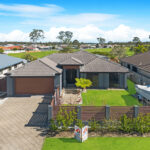 16 Murphy Street, POINT VERNON, QLD 4655 AUS