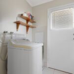 16 Sharyn Court, POINT VERNON, QLD 4655 AUS