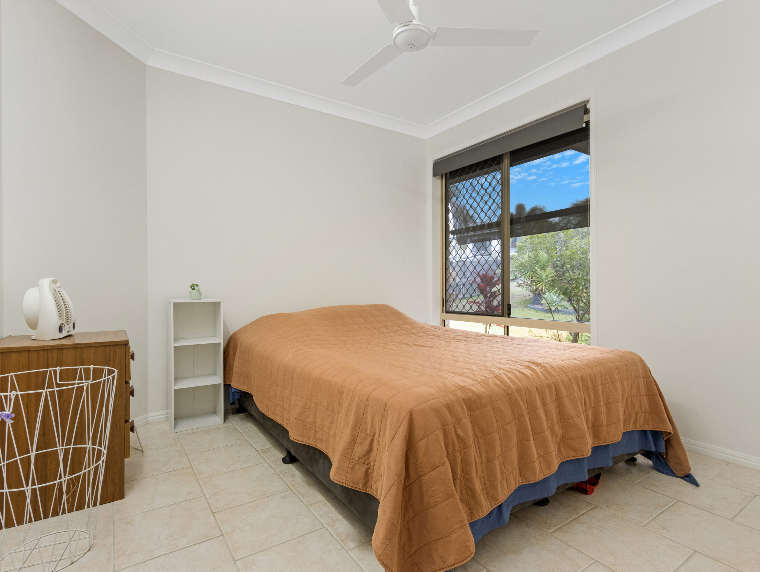 5 Pohlmann Court, SCARNESS, QLD 4655 AUS