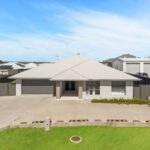 4 Bergamot Court, NIKENBAH, QLD 4655 AUS