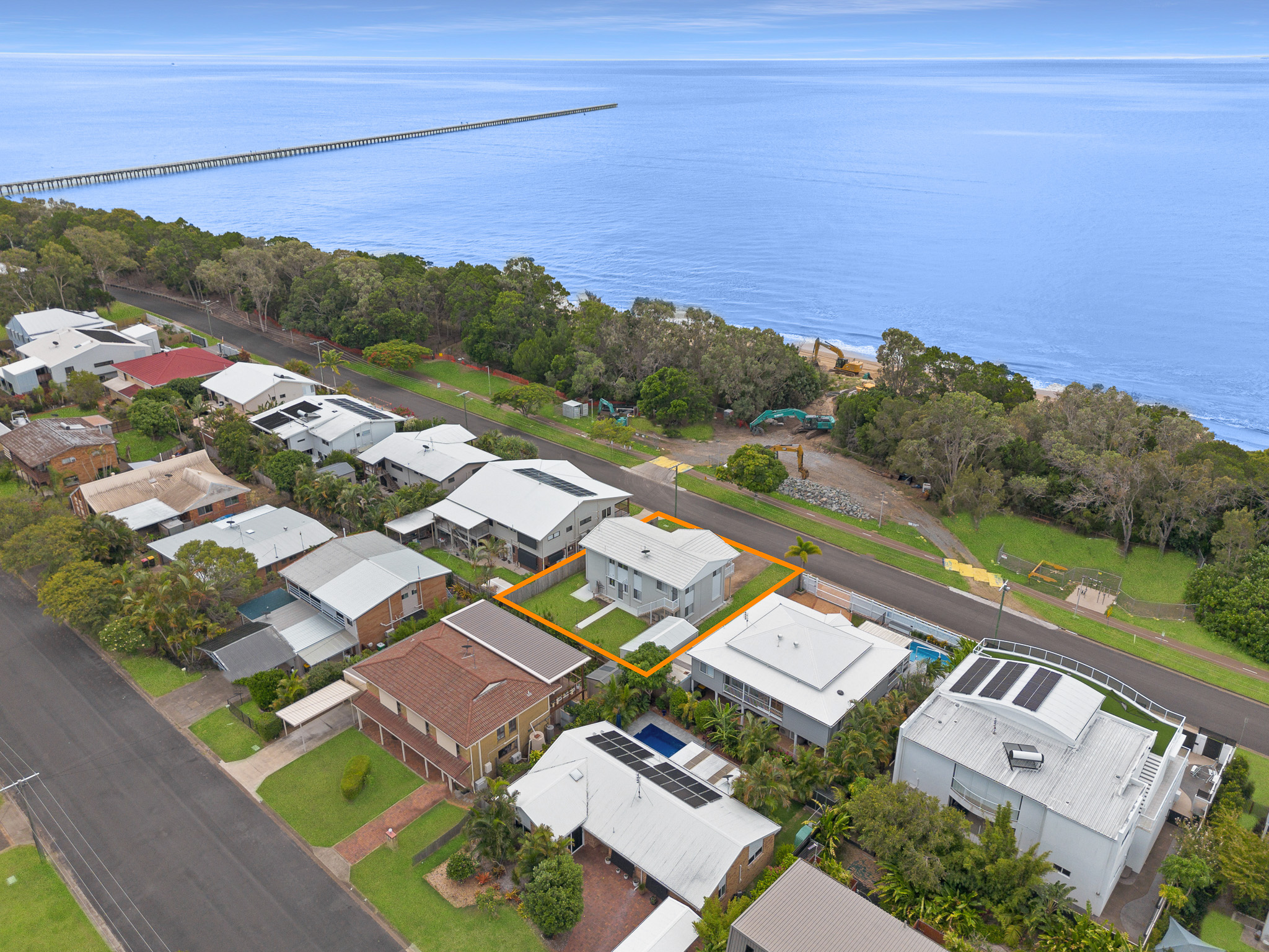 596 Esplanade, HERVEY BAY DC, QLD 4655 AUS