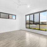 11 Sailaway Circuit, ELI WATERS, QLD 4655 AUS