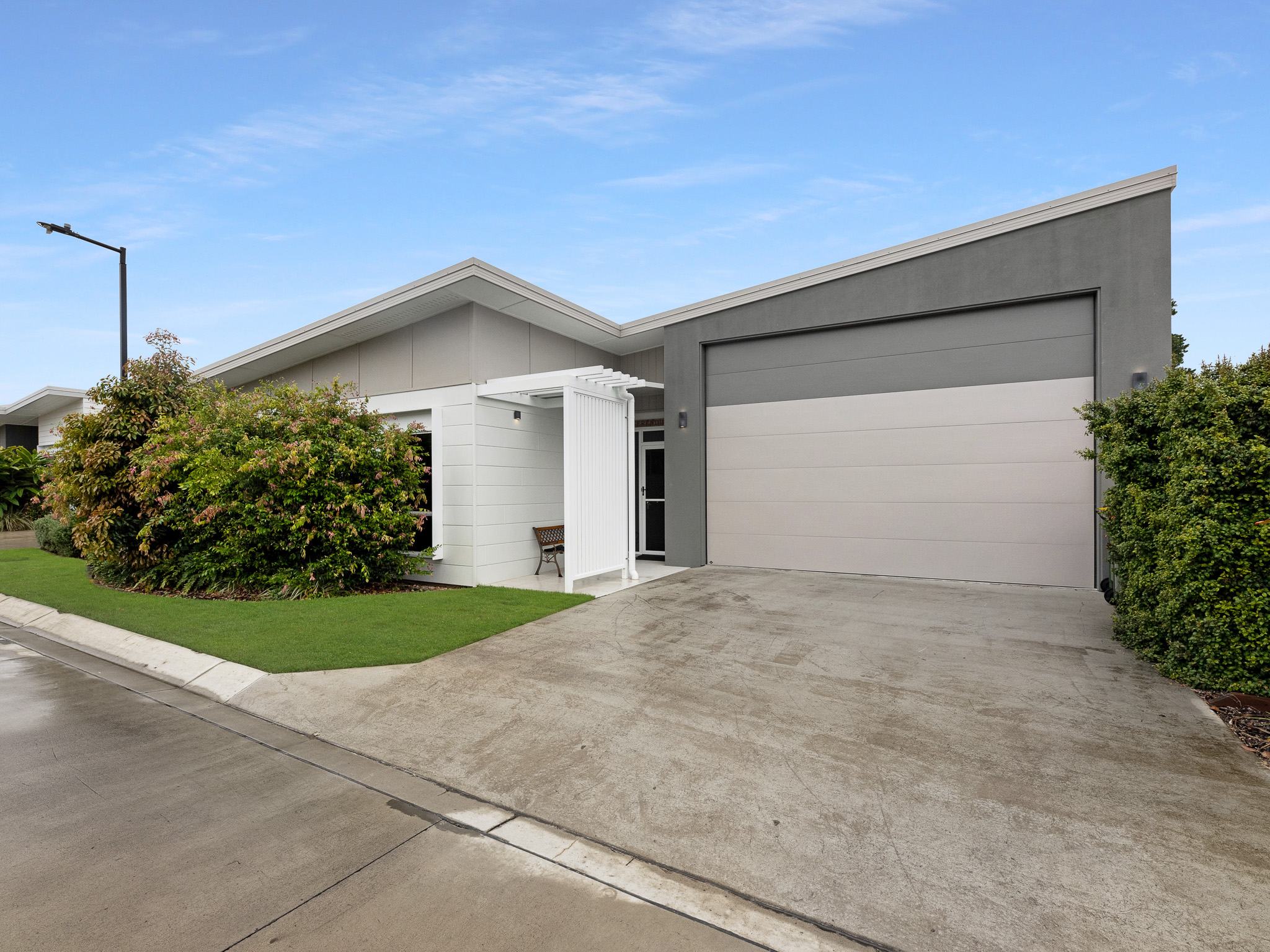 250/1 Latitude Blvde, NIKENBAH, QLD 4655 AUS