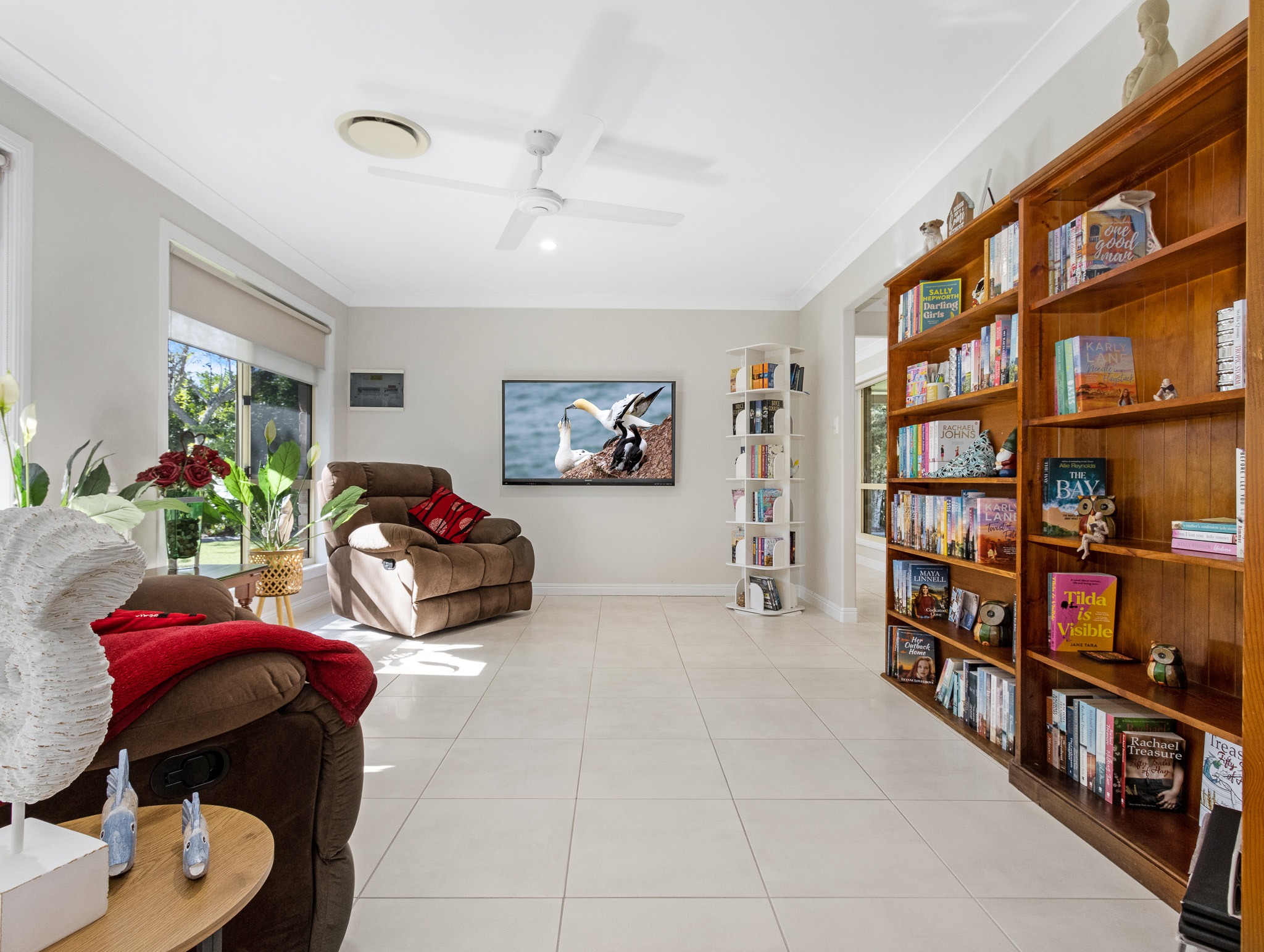 6 Rosewood Avenue, WONDUNNA, QLD 4655 AUS