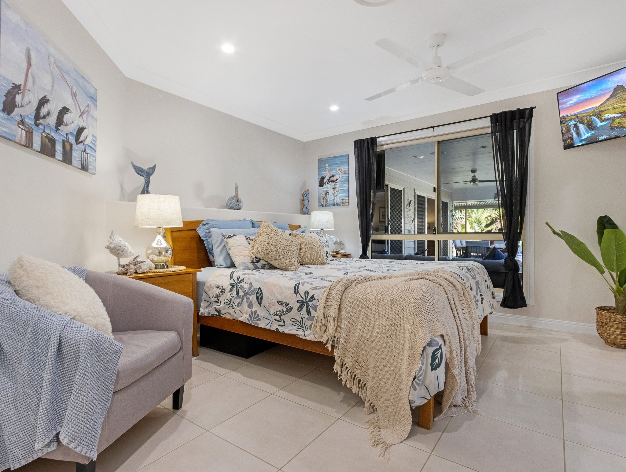 6 Rosewood Avenue, WONDUNNA, QLD 4655 AUS