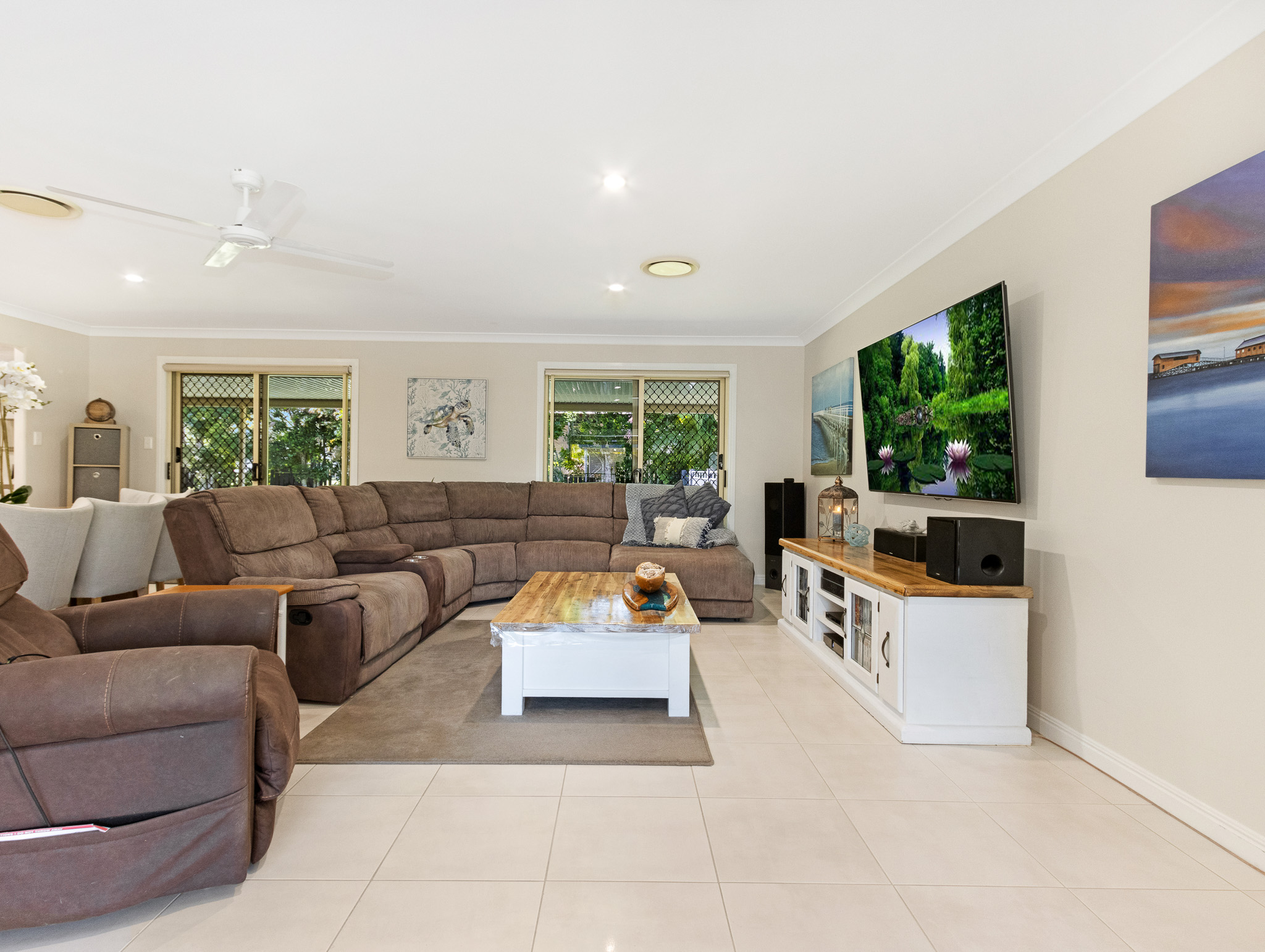 6 Rosewood Avenue, WONDUNNA, QLD 4655 AUS