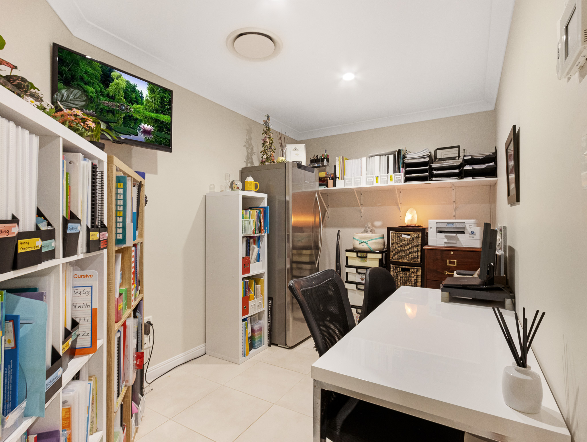 6 Rosewood Avenue, WONDUNNA, QLD 4655 AUS