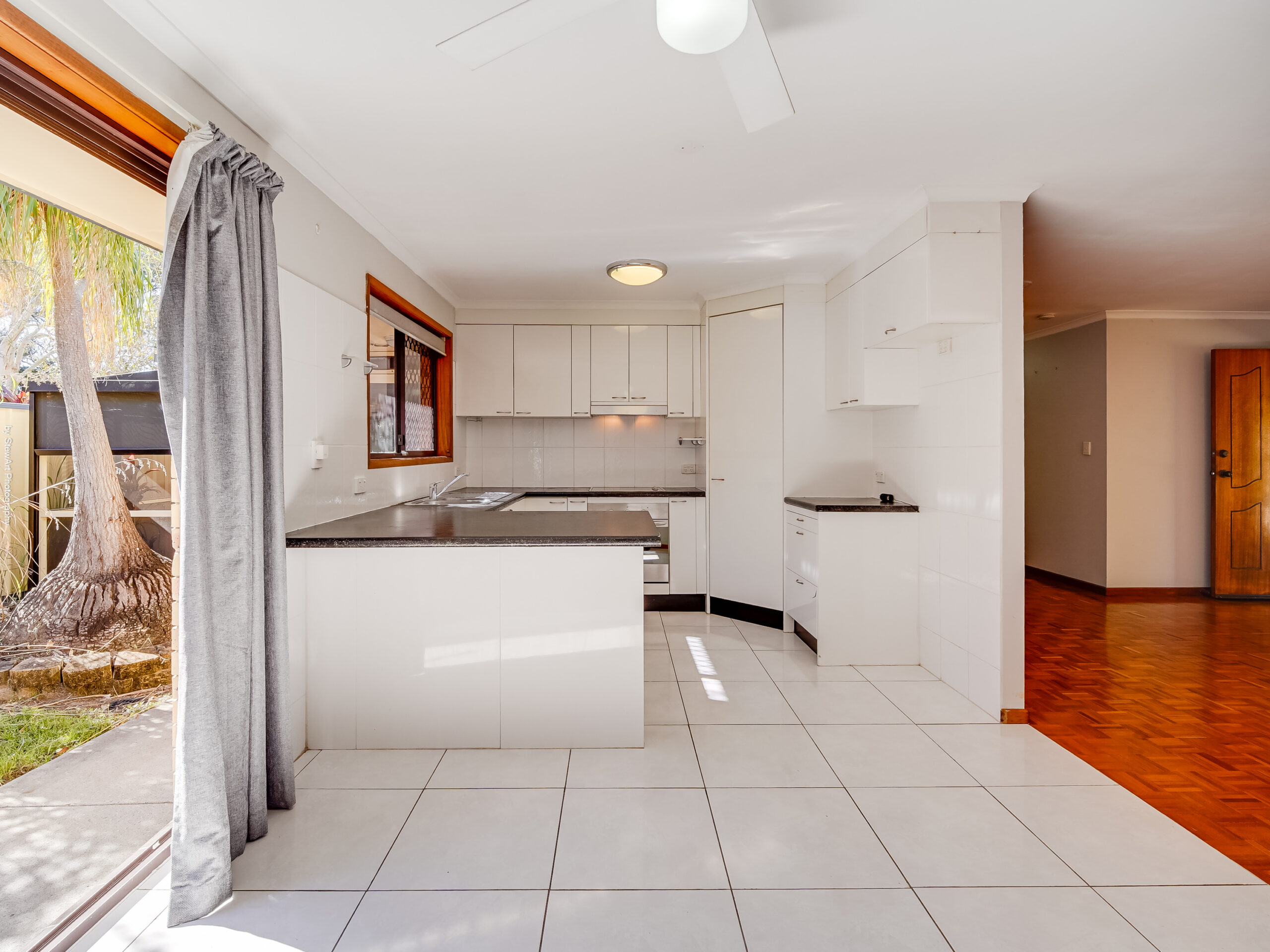424 Boat Harbour Drive, TORQUAY, QLD 4655 AUS