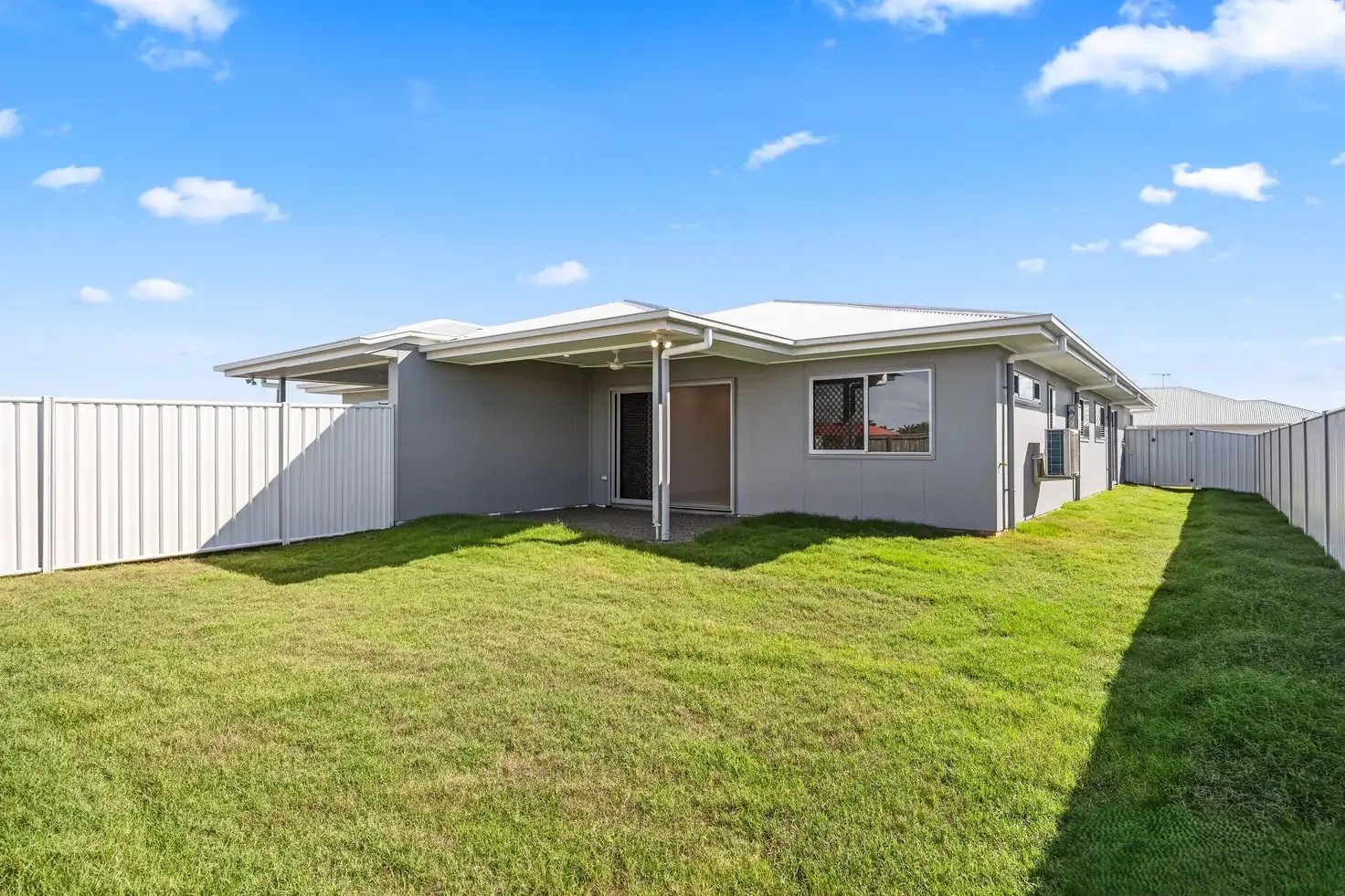 1/30 Lady Elliot Crescent, ELI WATERS, QLD 4655 AUS