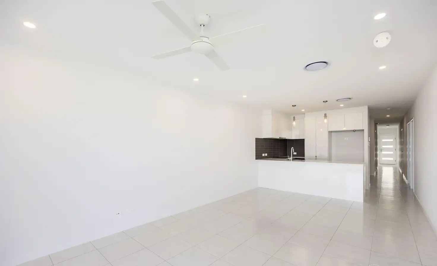 1/30 Lady Elliot Crescent, ELI WATERS, QLD 4655 AUS